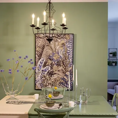 Magnolia - In Kalamata